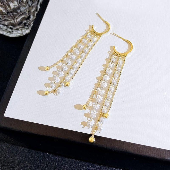 Tassel Earrings with Pearl & Gold Chains