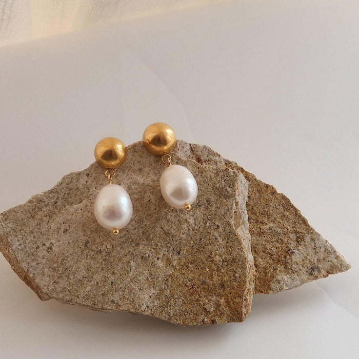 Vintage Style Natural Pearl Earrings